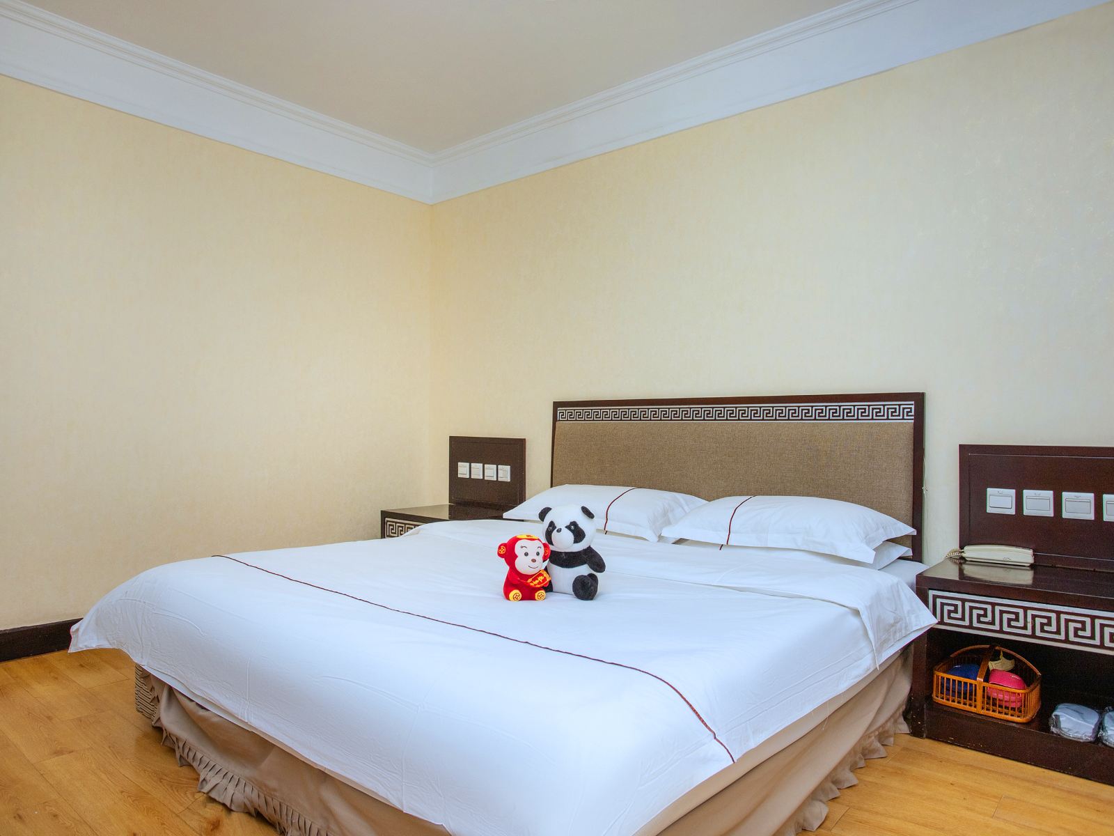 时尚大床房(无窗)