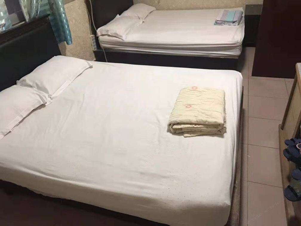 标准双床房