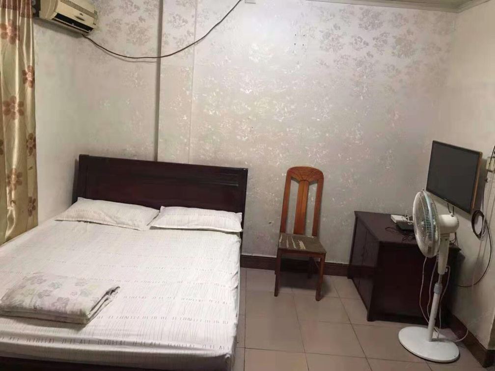 标准大床房
