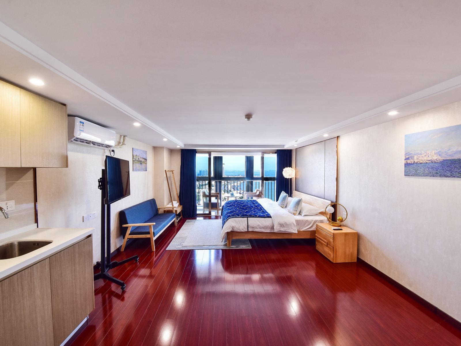 臻雅海景大床房