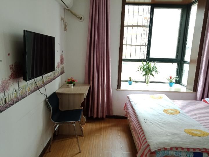 飘窗景观大床房