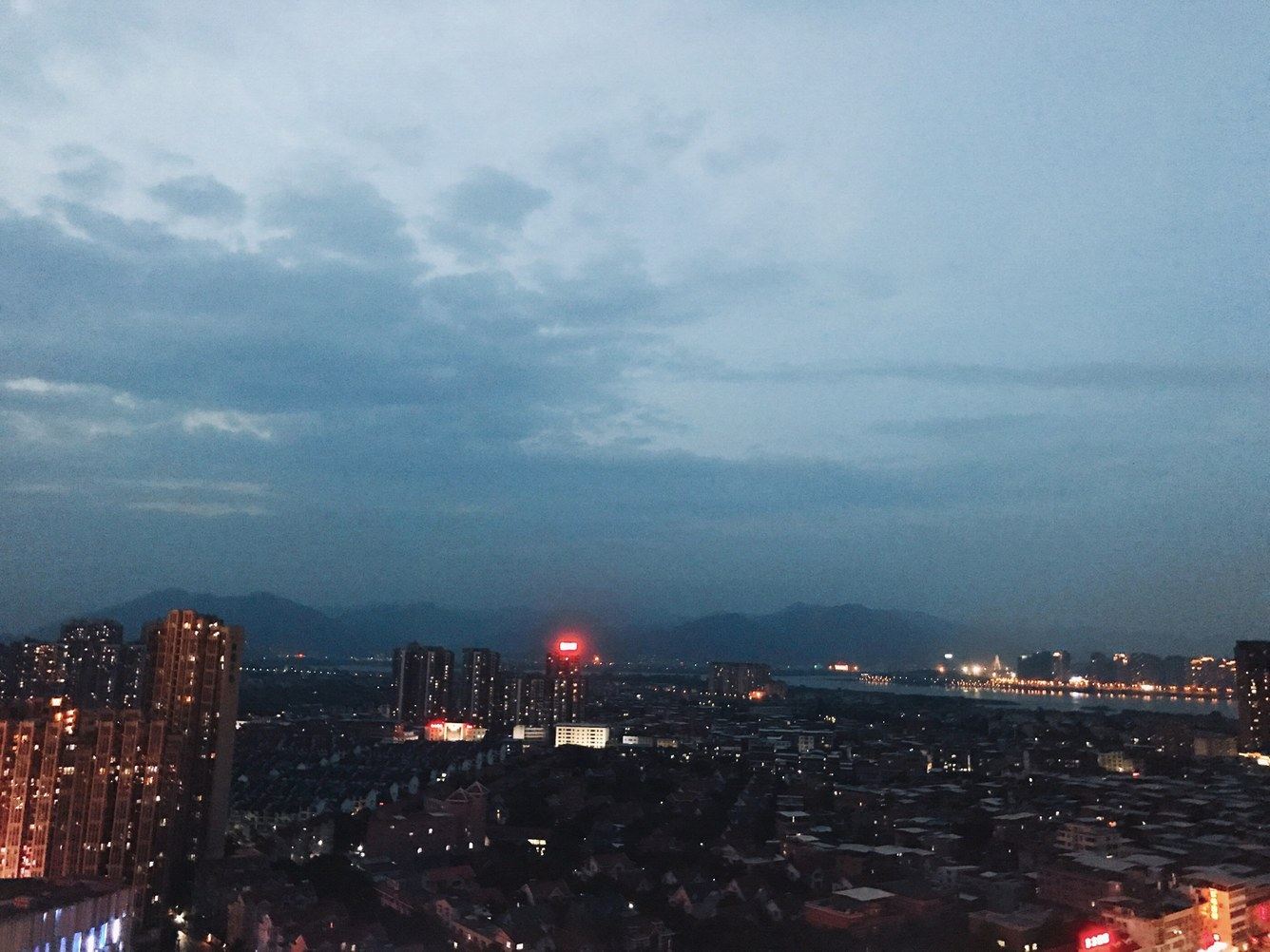 其他