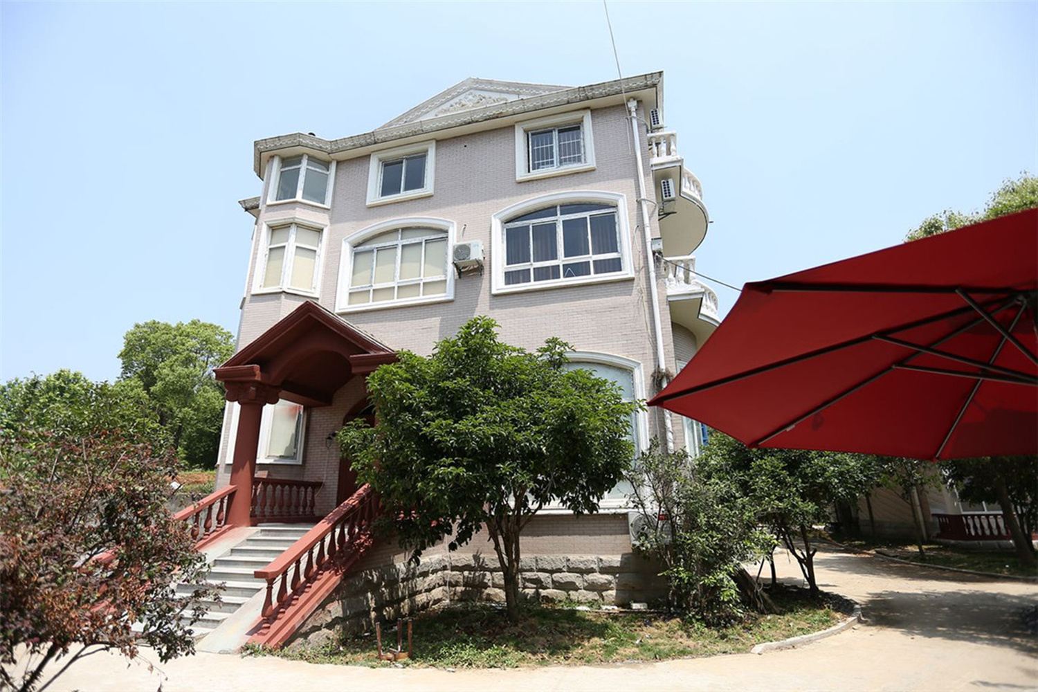 南昌别墅轰趴海天(瑶湖西大道分店)