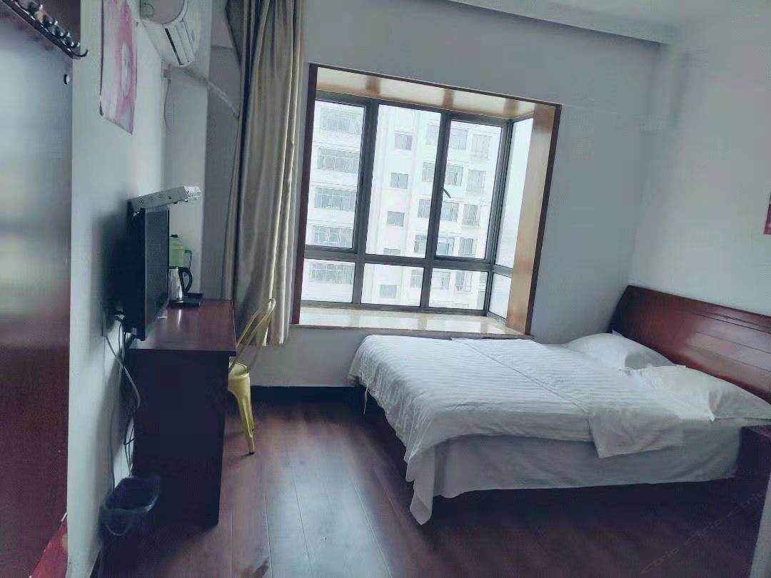 豪华大床房