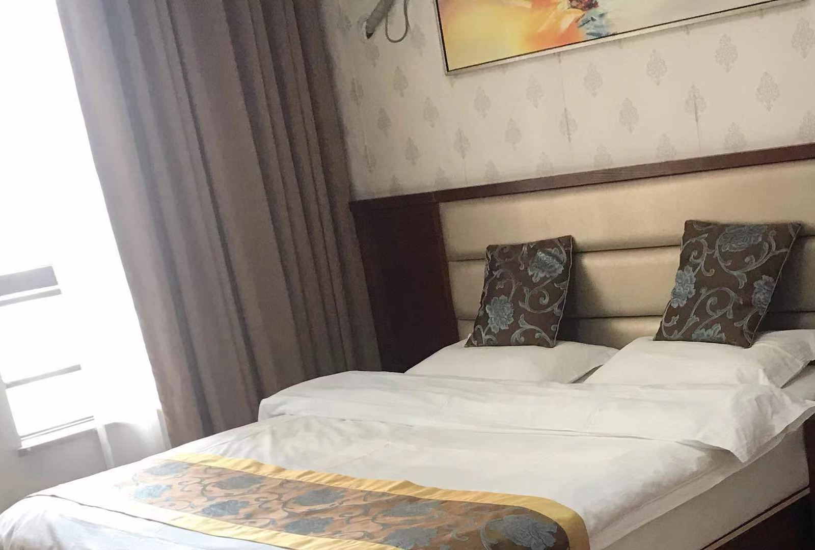 经济大床房