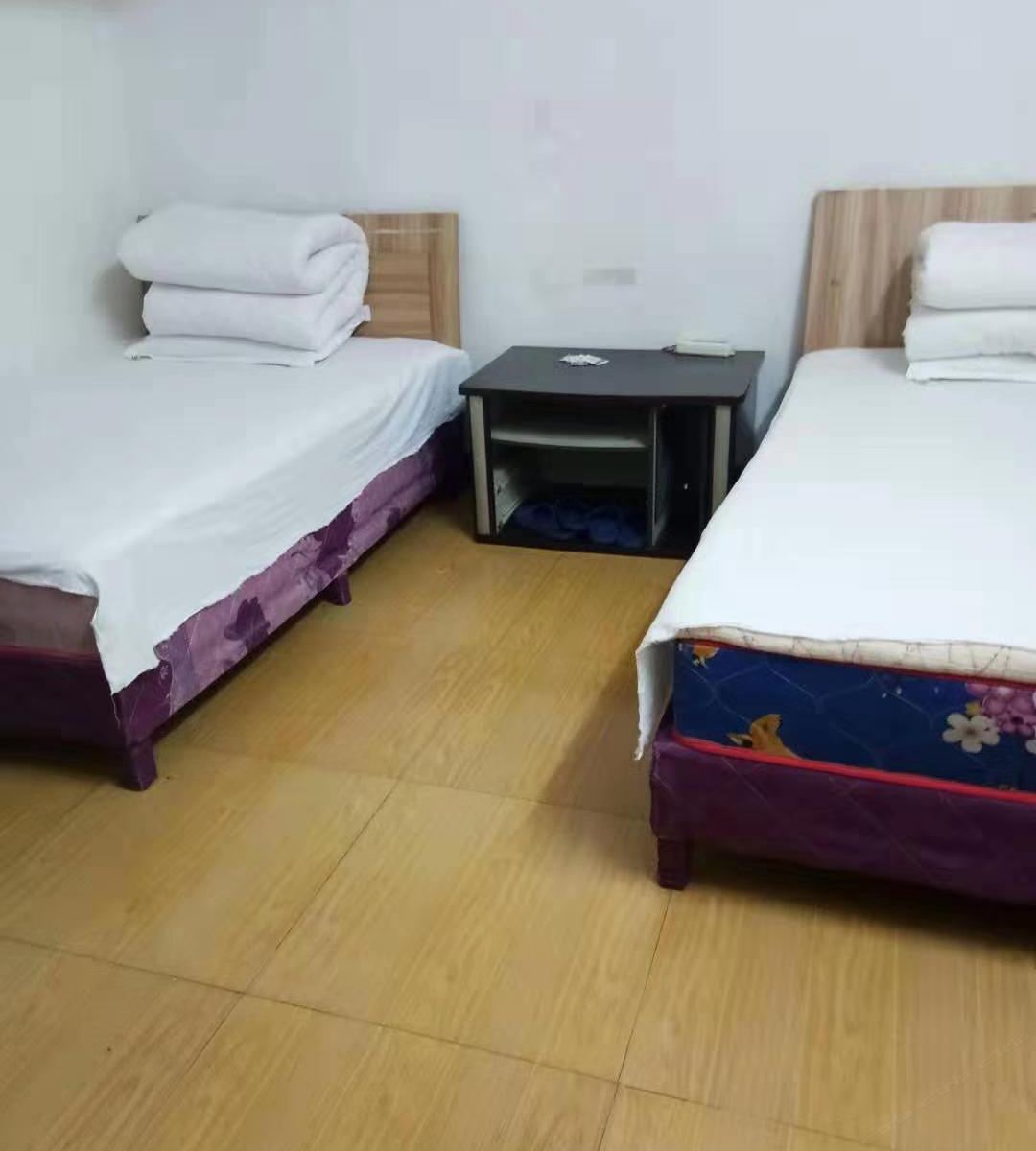 双人间