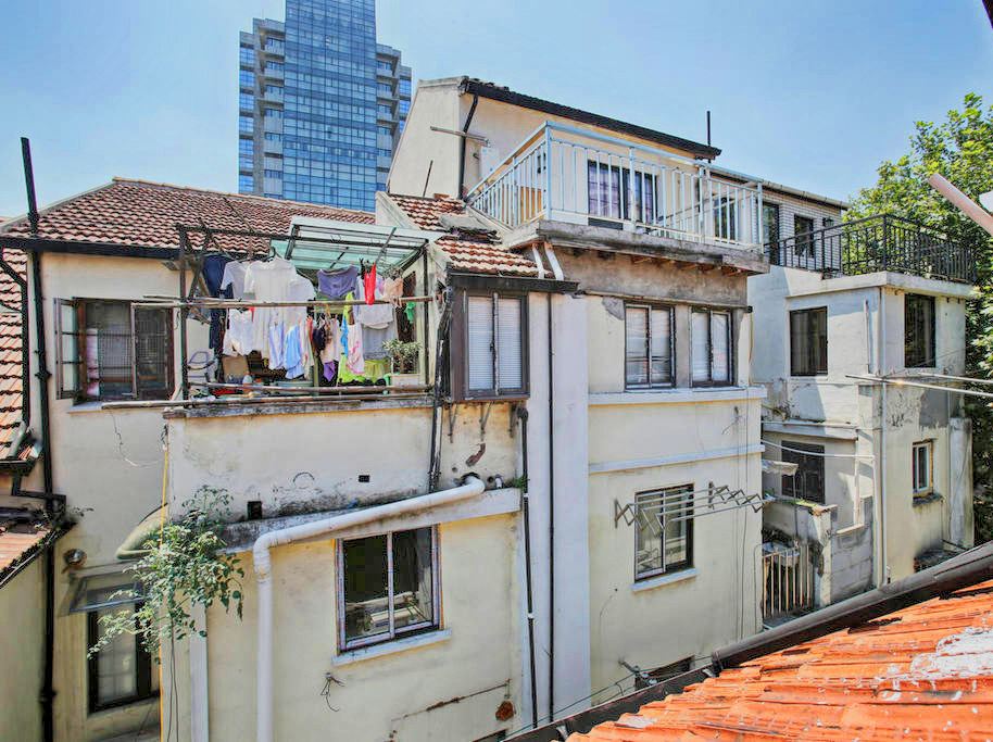 上海市中心复式loft地铁口3分公寓