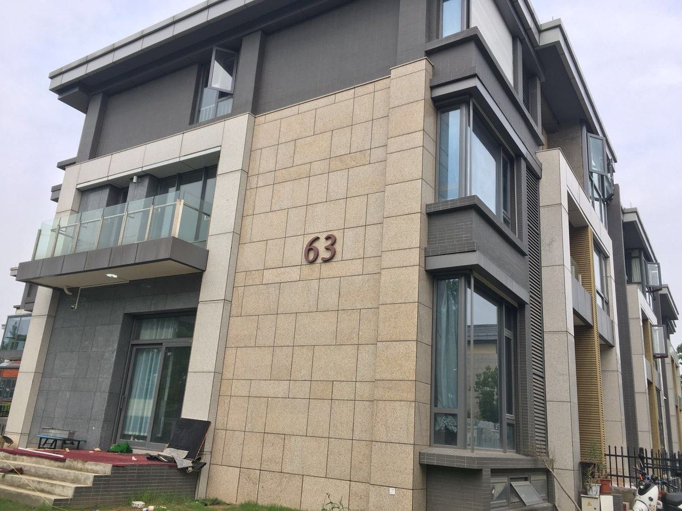 南京黑白涂鸦轰趴度假别墅(3号店)