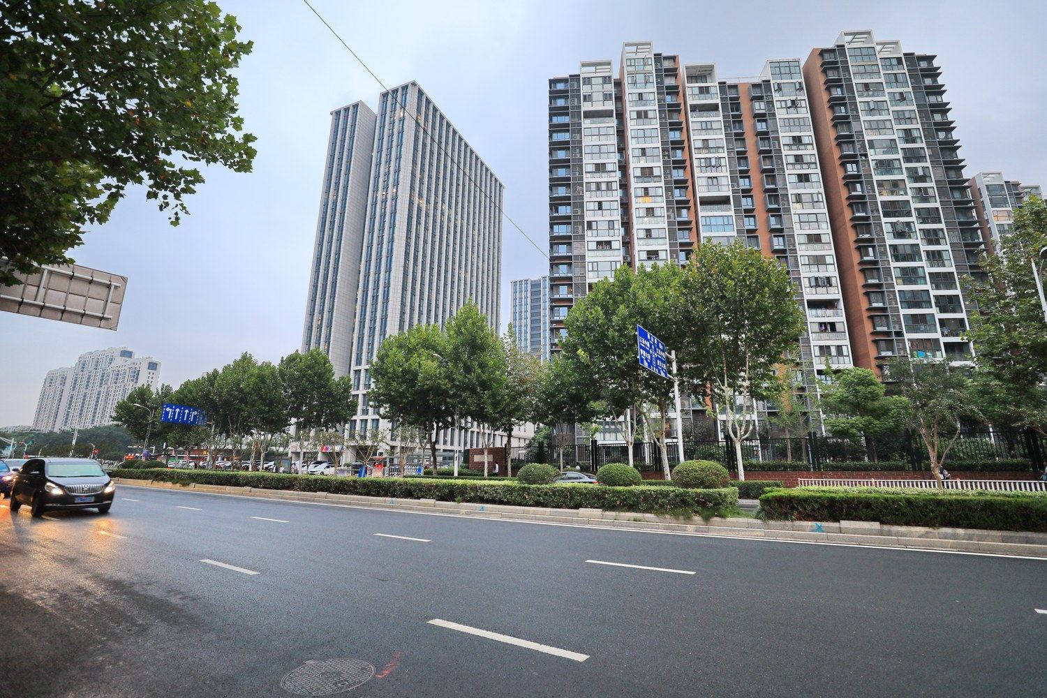 南京南站翠屏山站成熟小区阳光充沛大床房公寓(2号店)