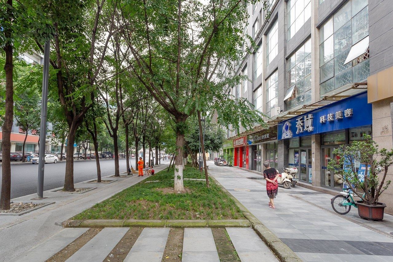 菩萨的笑成都店公寓