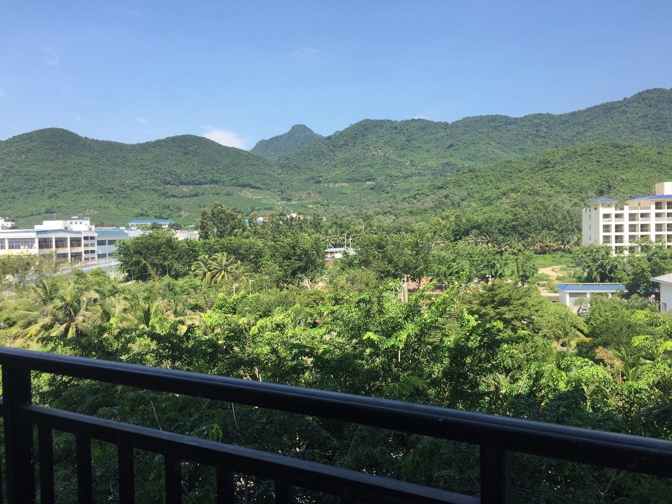 三亚亚龙湾吉阳大道无边私藏山景房公寓