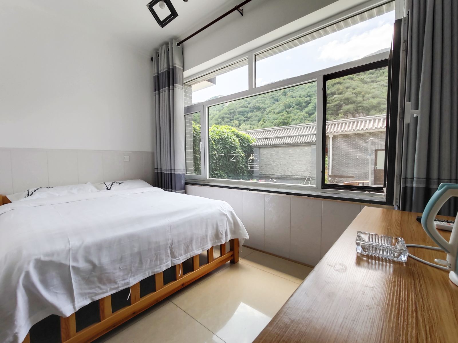 豪华大床房