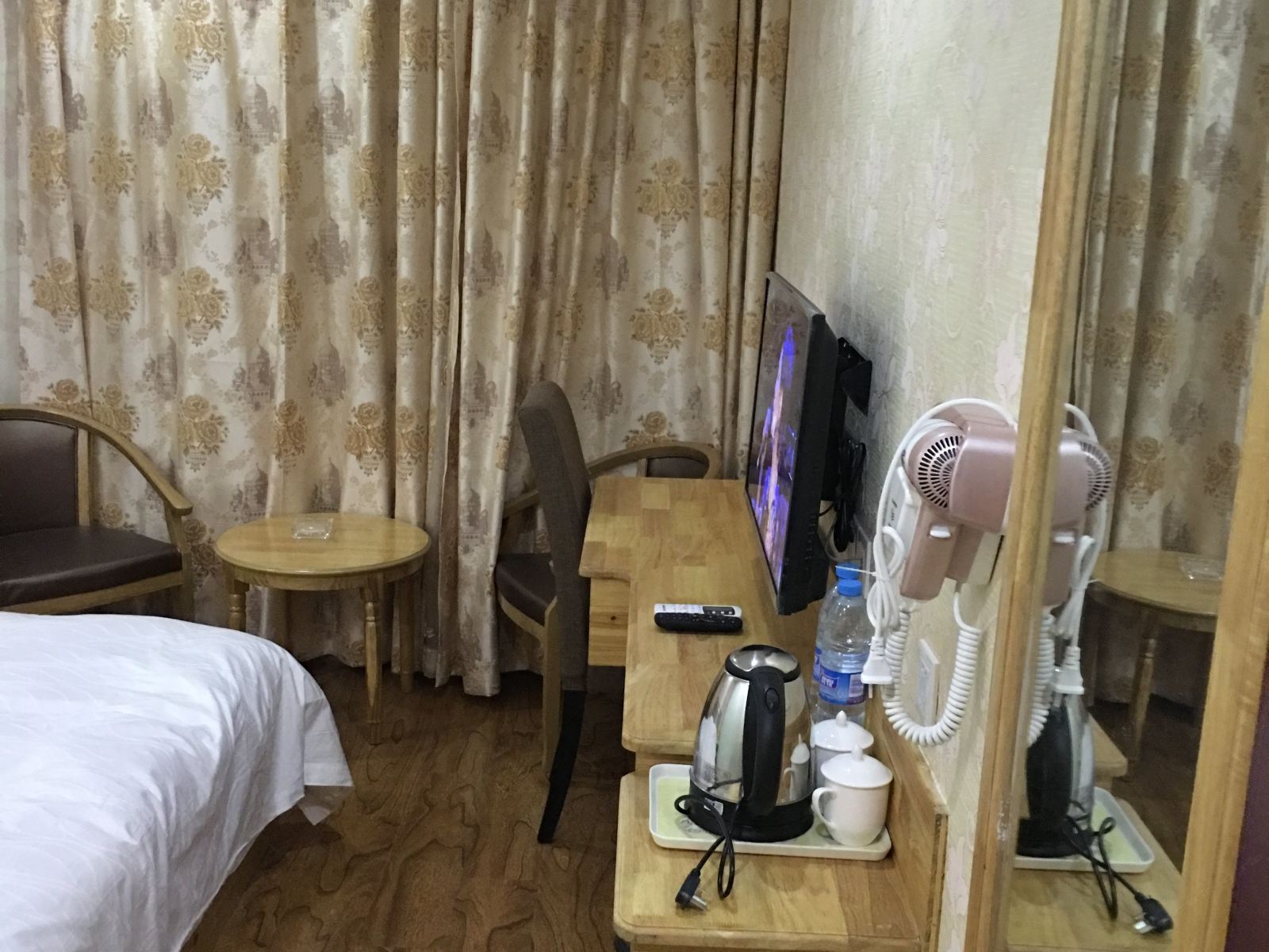 豪华大床房
