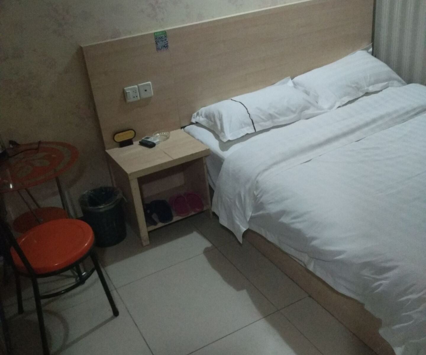 普通单间