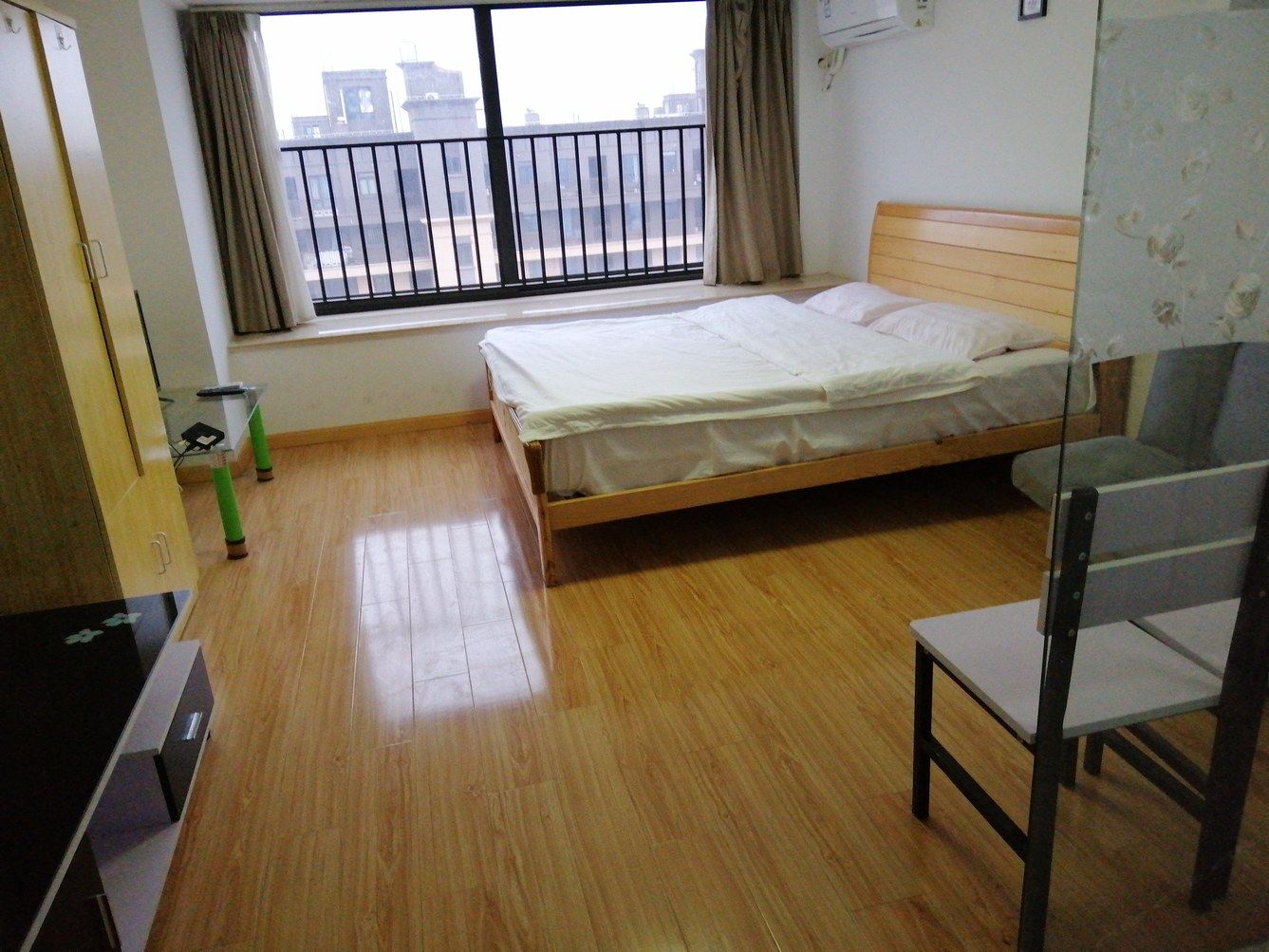 一室大床房