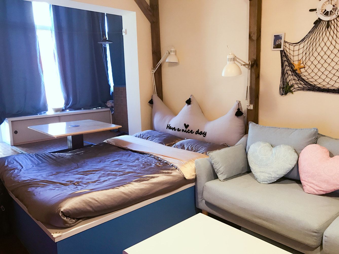 小幕屋一室