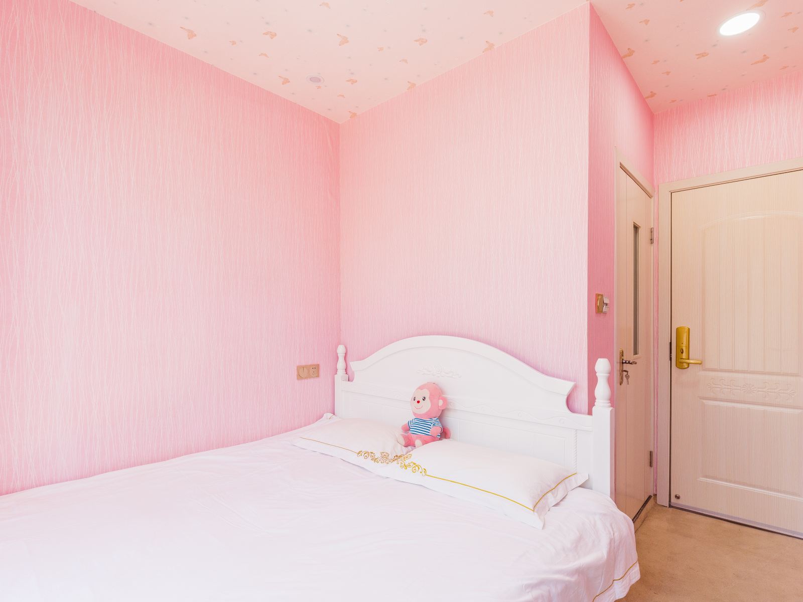 HelloKitty阳光大床房