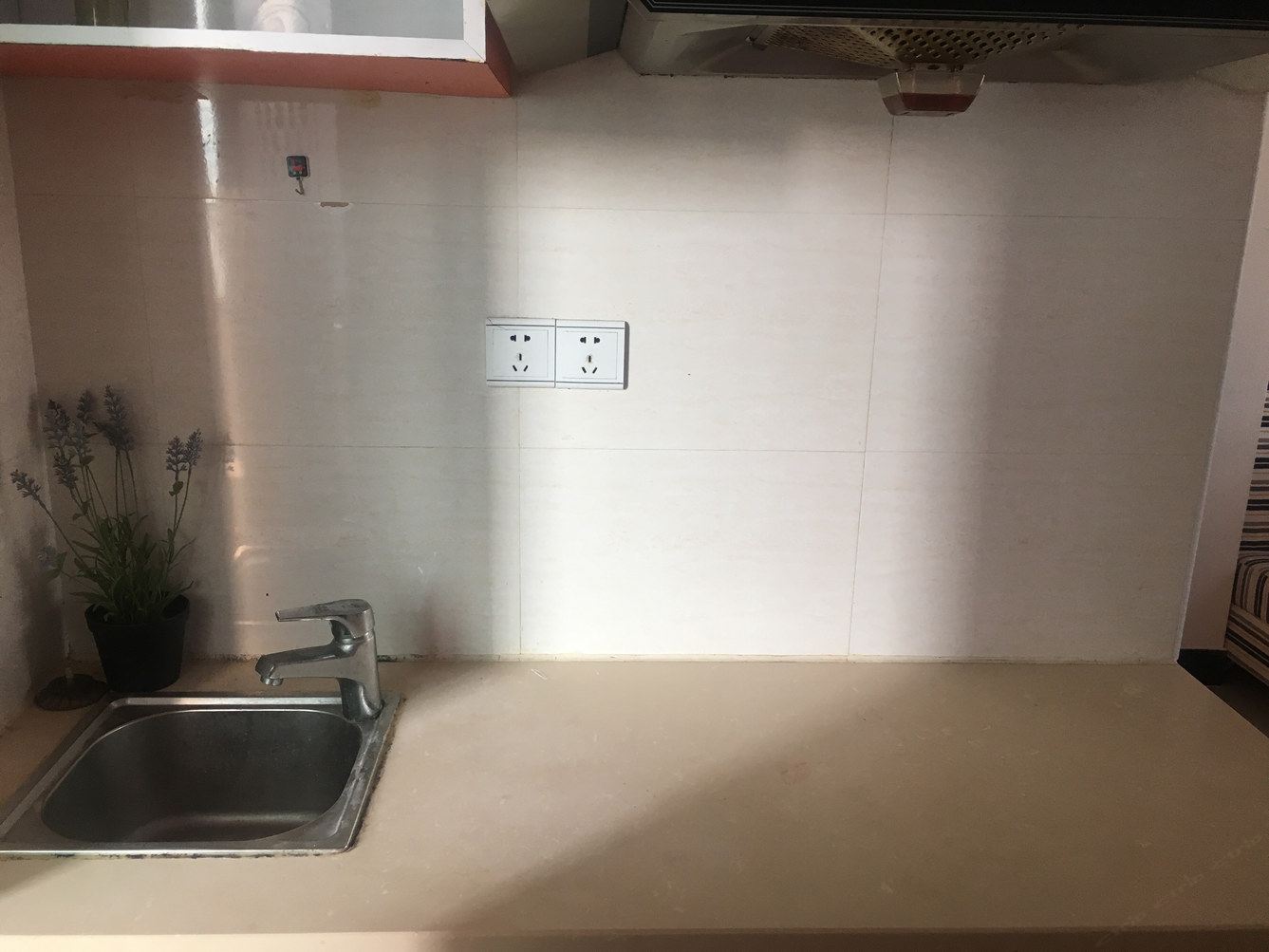 舒适阳光一室大床房