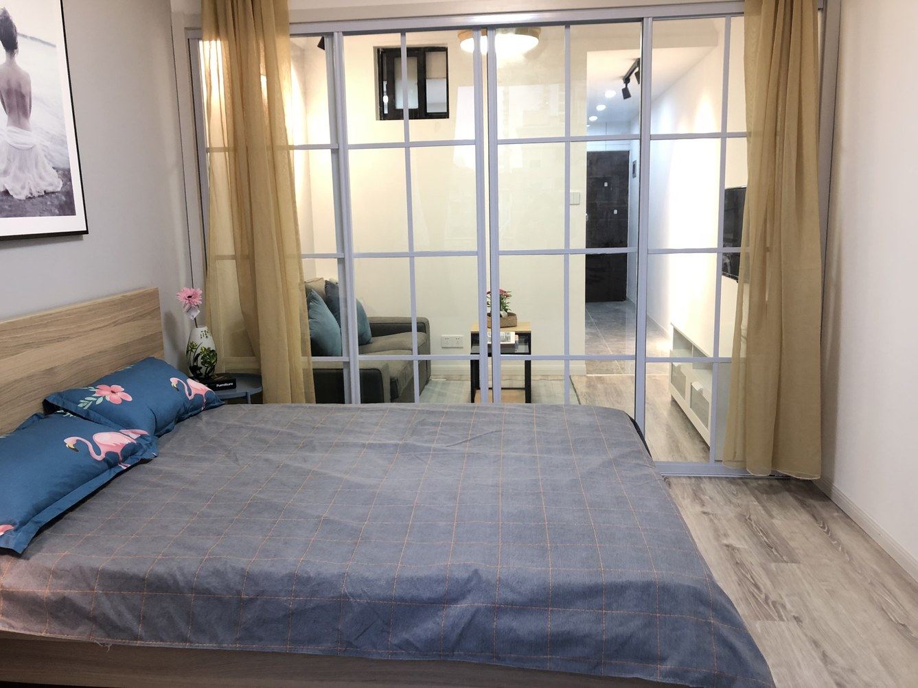 宜家一室大床房