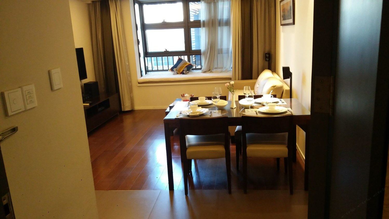精致一室一厅套房