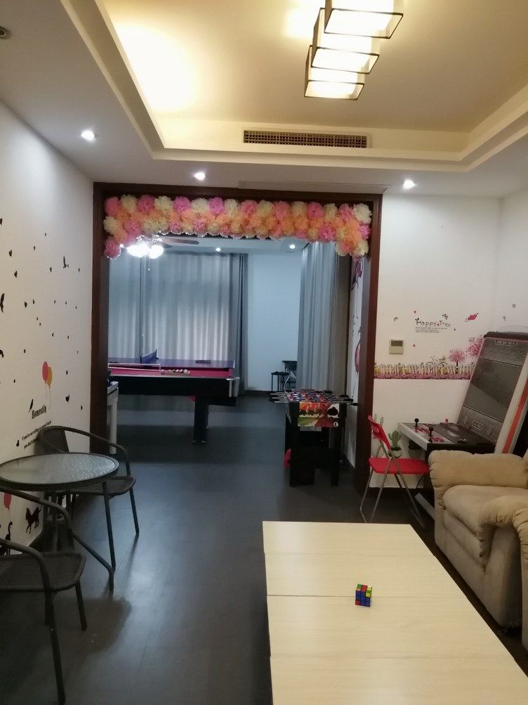 舒适四室一厅套房
