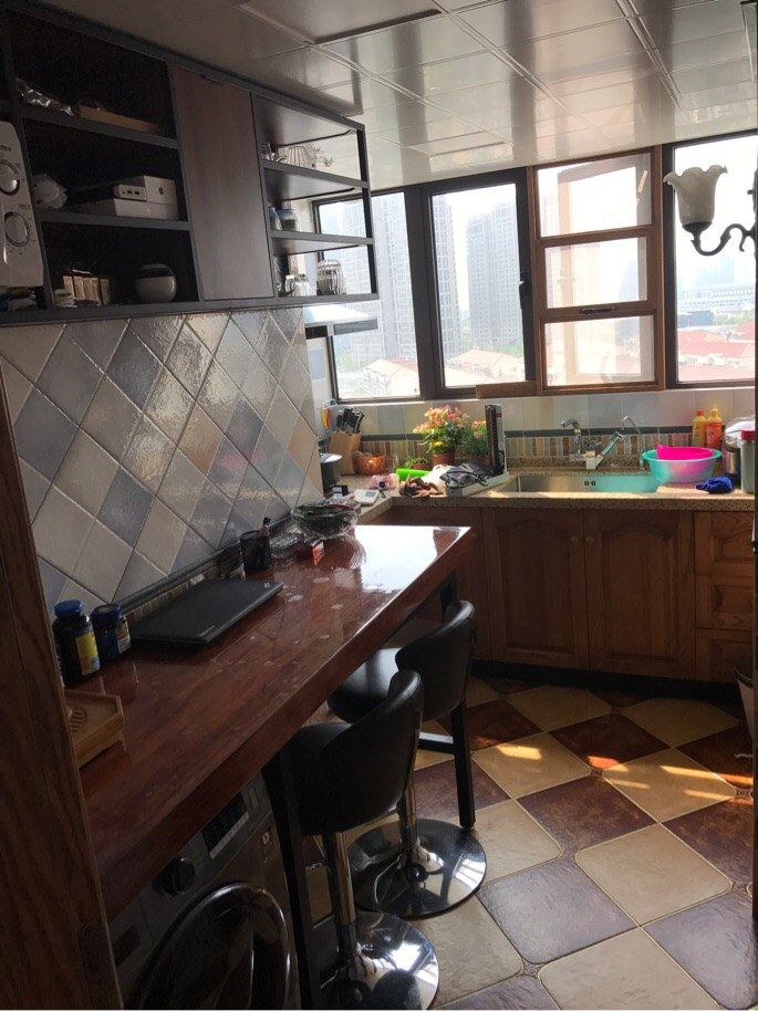 美式豪华二室一厅套房