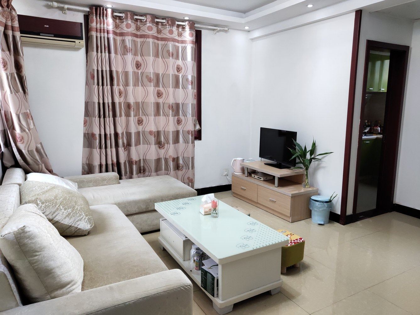 一室一厅温馨阳光小屋