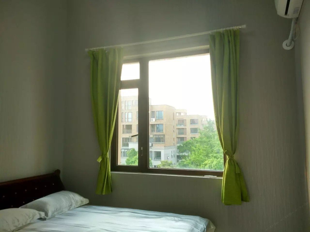 四室一厅套房