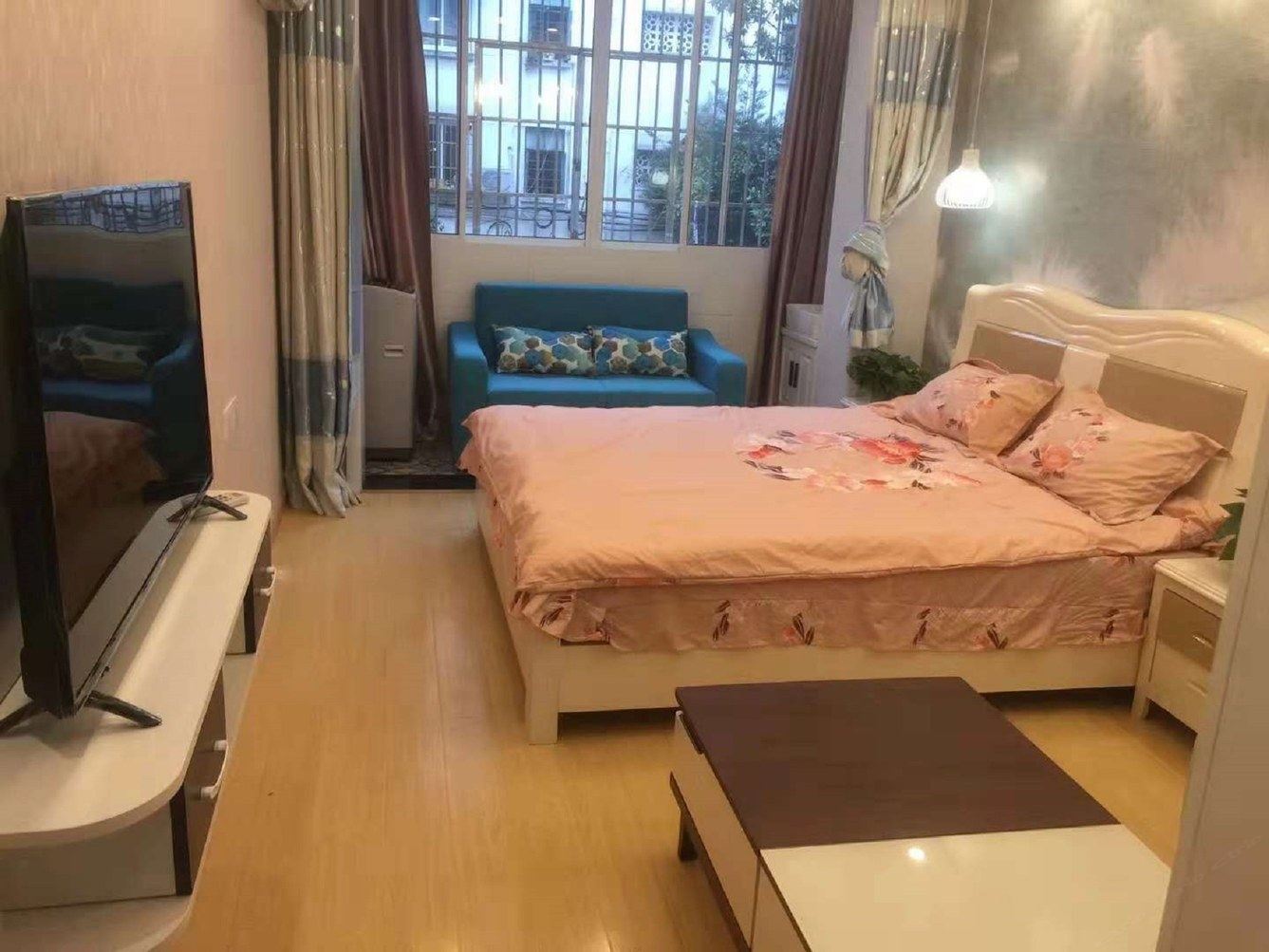 一室大床房