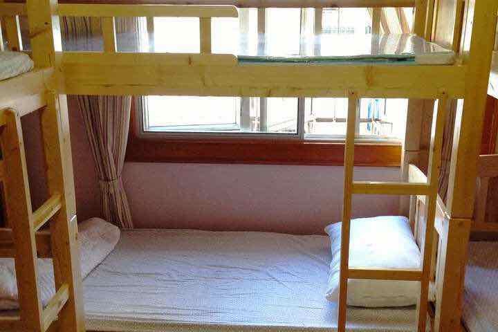 女生八人间（床位房）