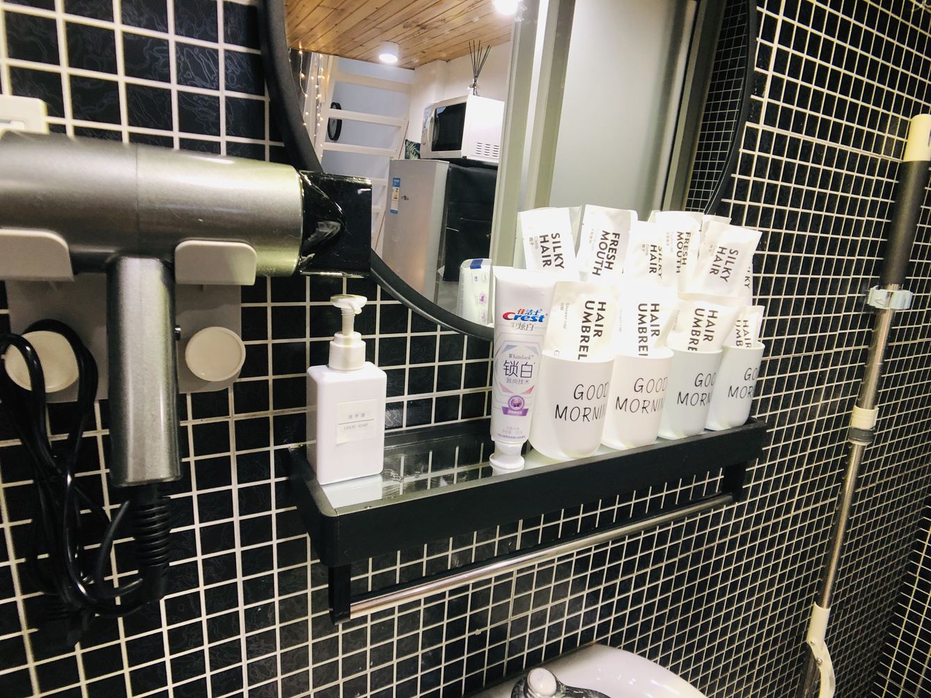 一室一厅套房