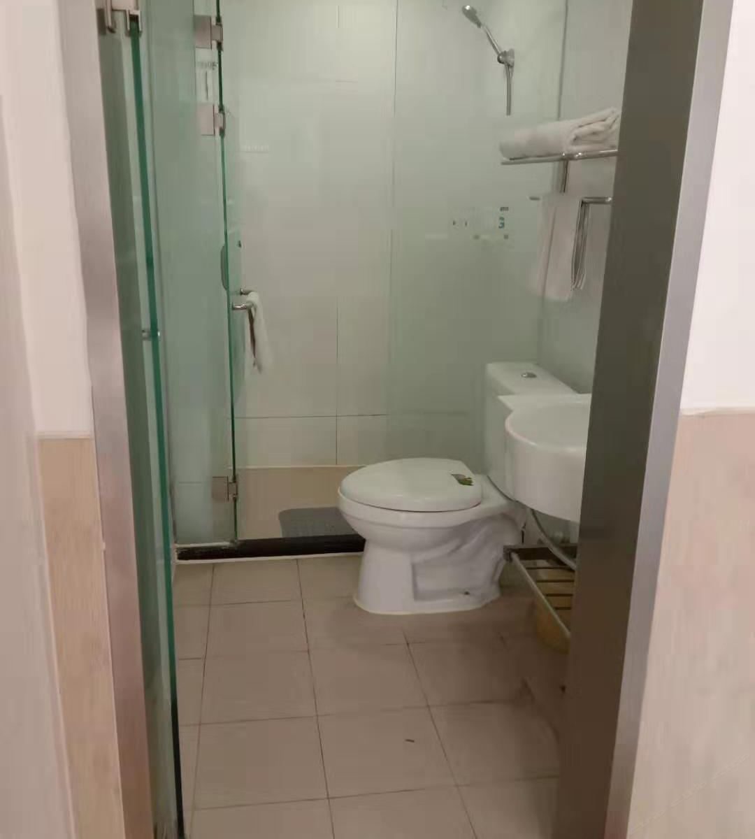 零压高级大床房