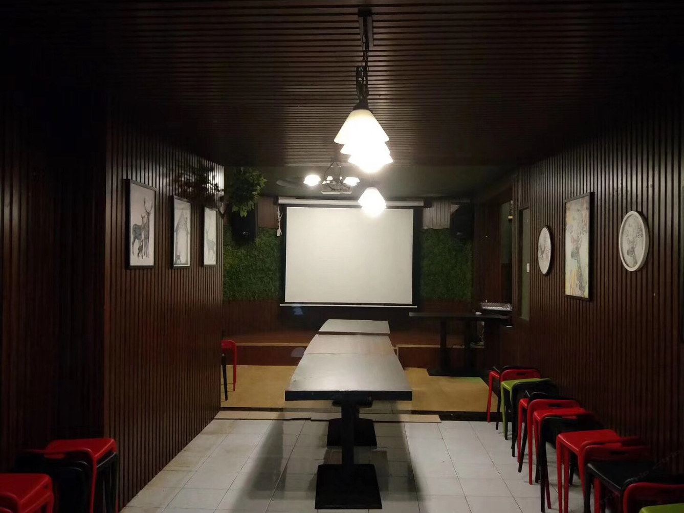 武汉威廉轰趴橙子君度假别墅(3号店)