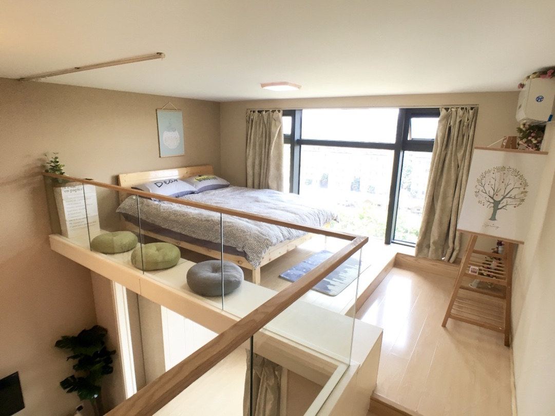 温馨二室大床房