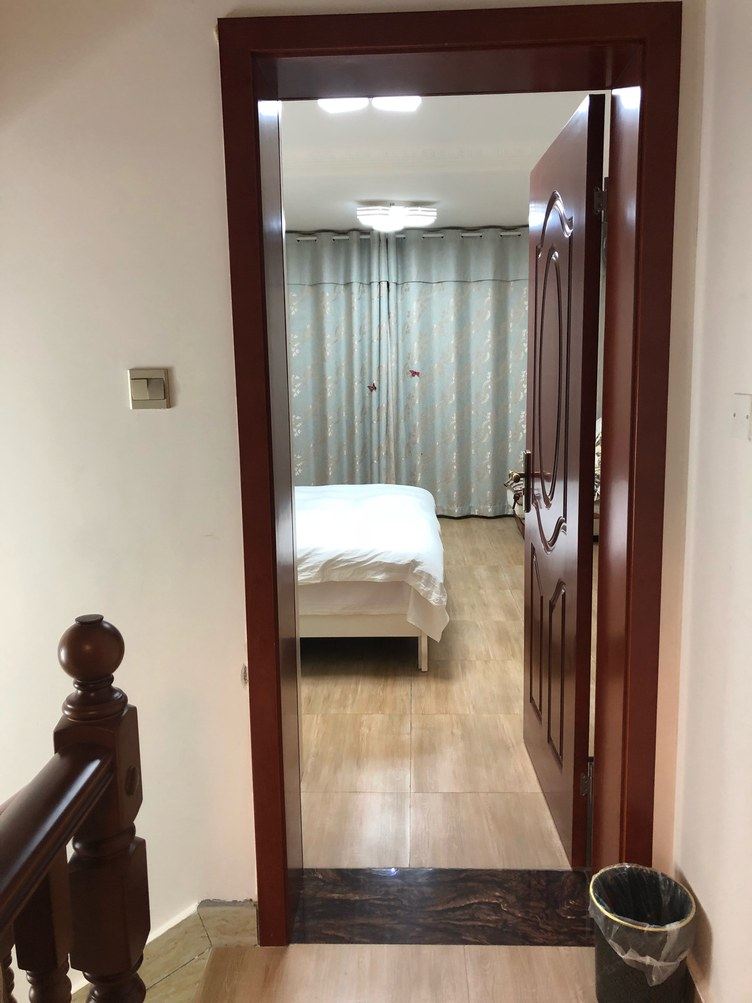 一室大床房