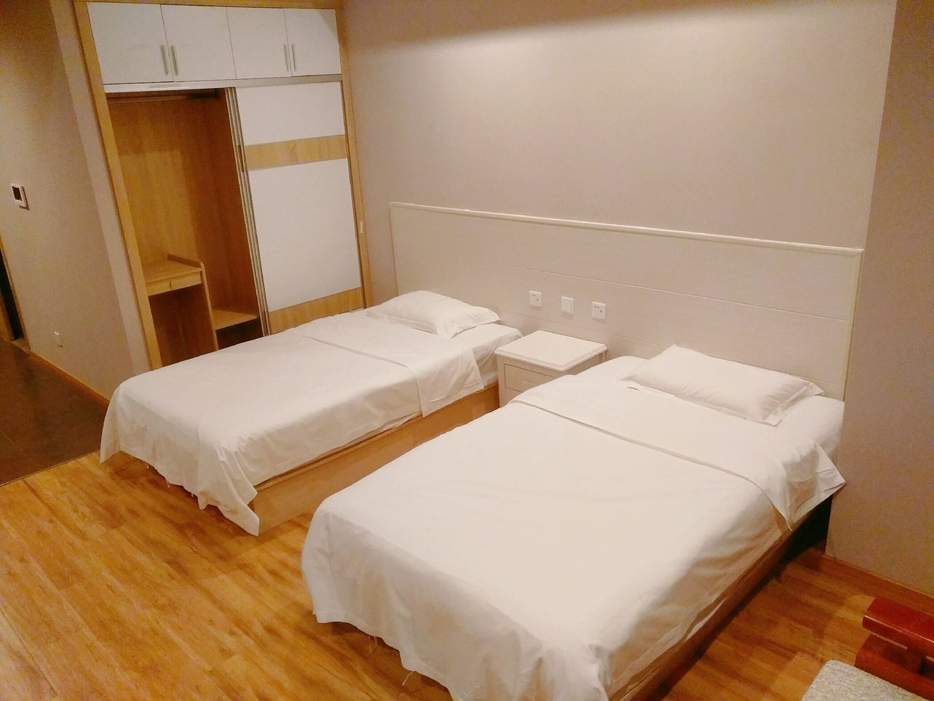 豪华商务双床房