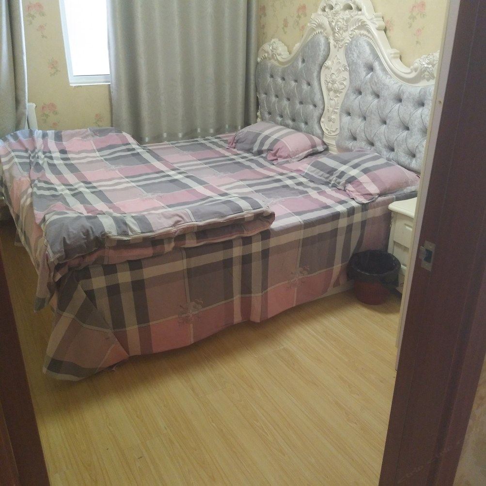 两室一厅
