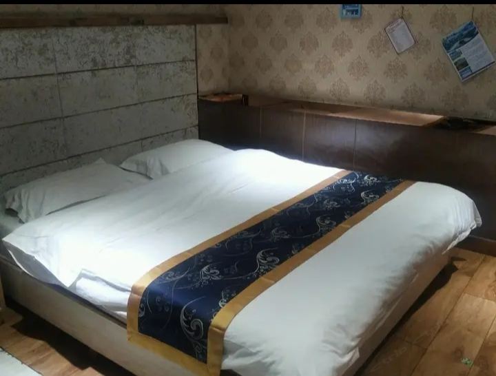 豪华大床房