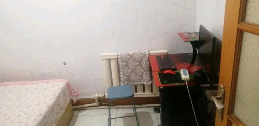 电脑间(无窗)