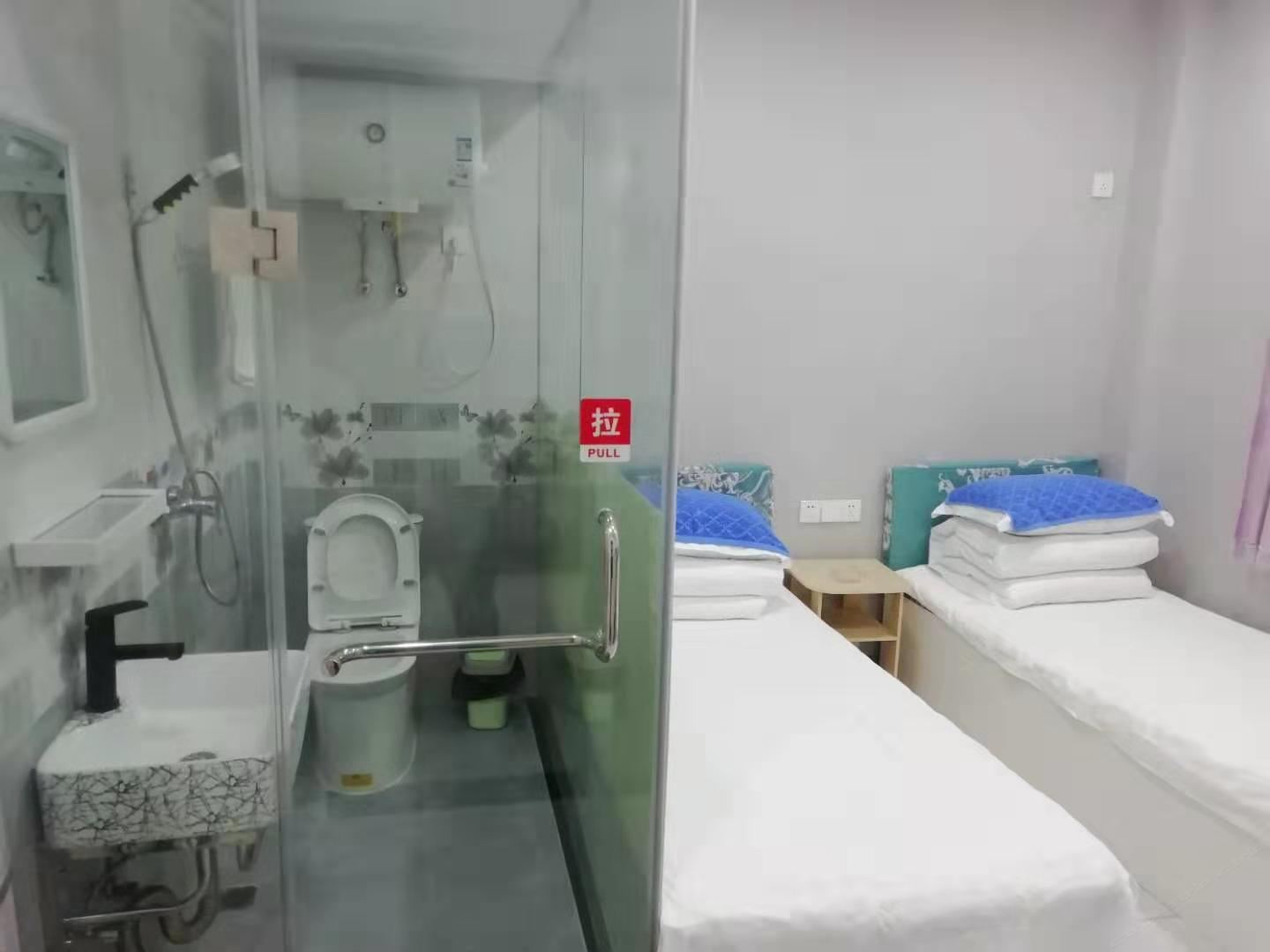 二人间