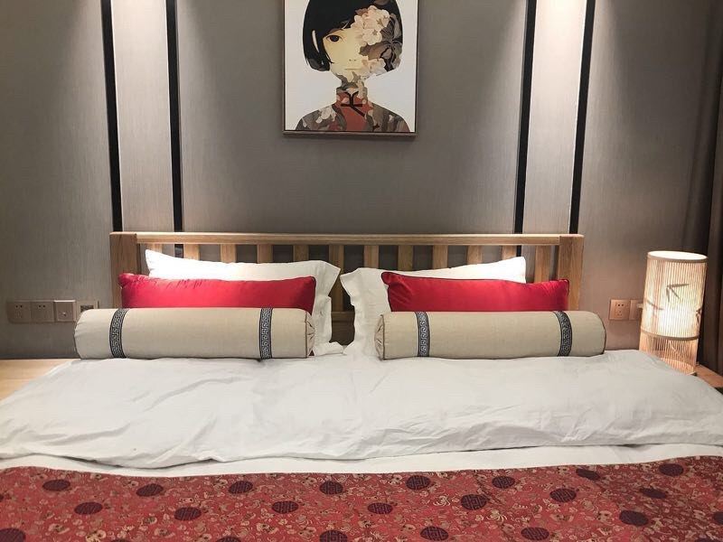大鱼海棠大床房