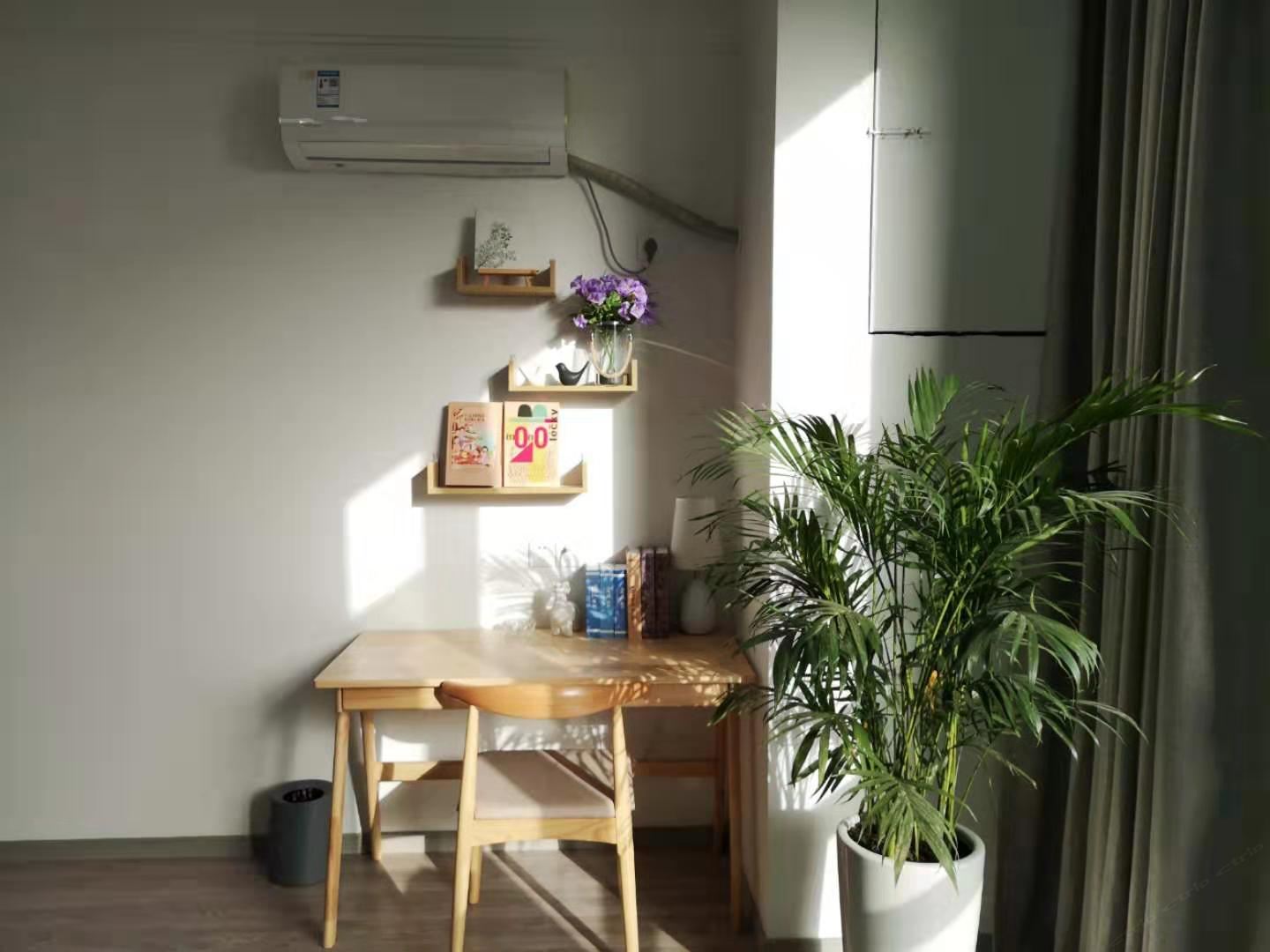 现代简约双床房