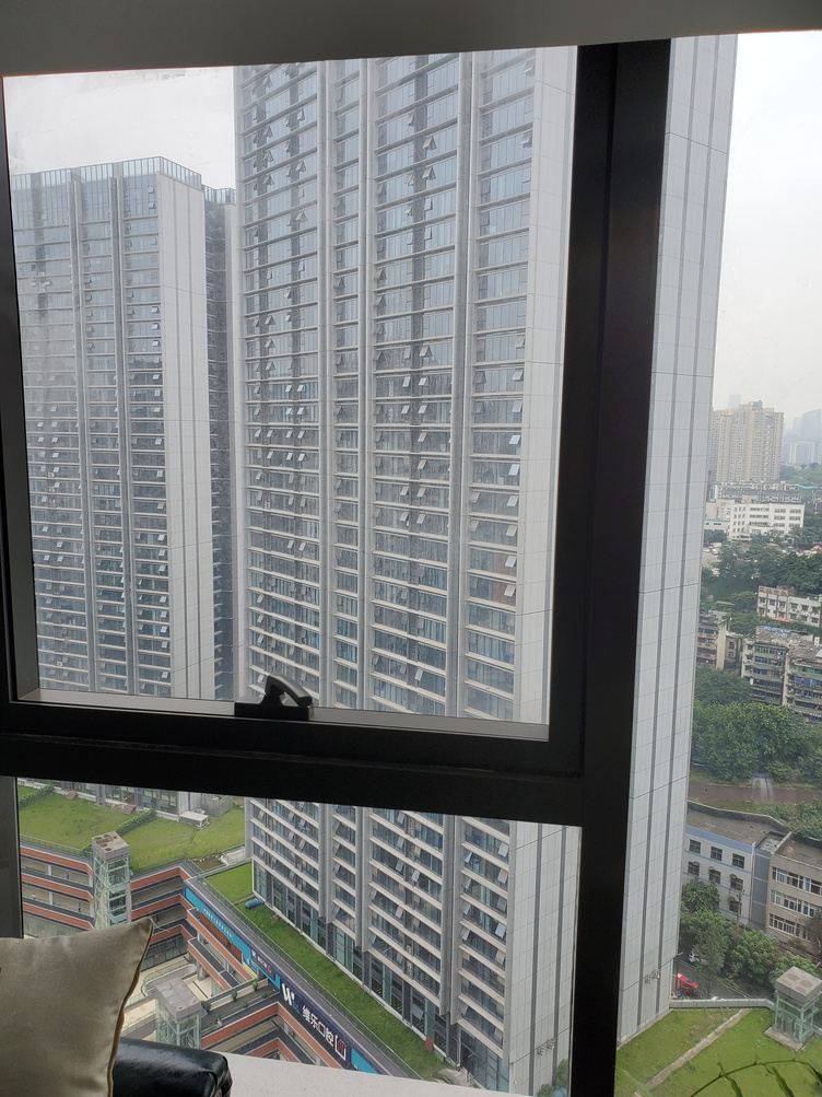 重庆观音桥步行街核心商圈复式双人床公寓