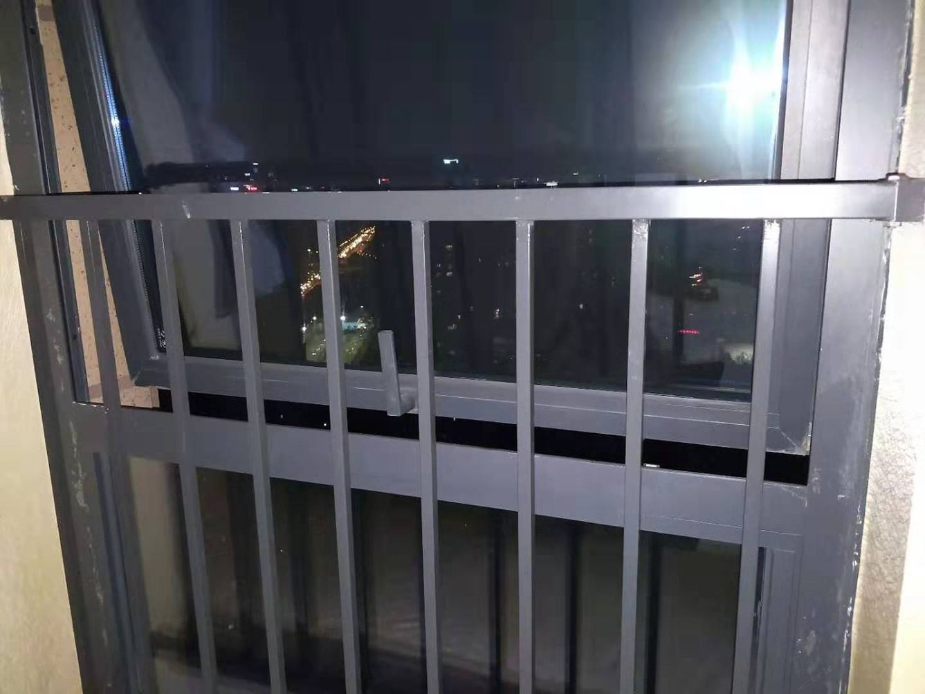 重庆风一样男子公寓