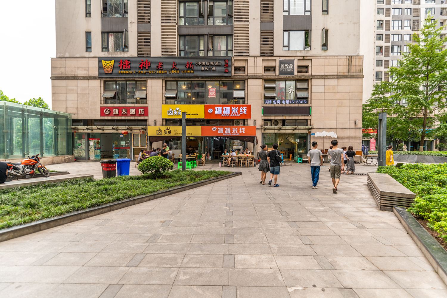 重庆美人鱼菇娘公寓(76号店)
