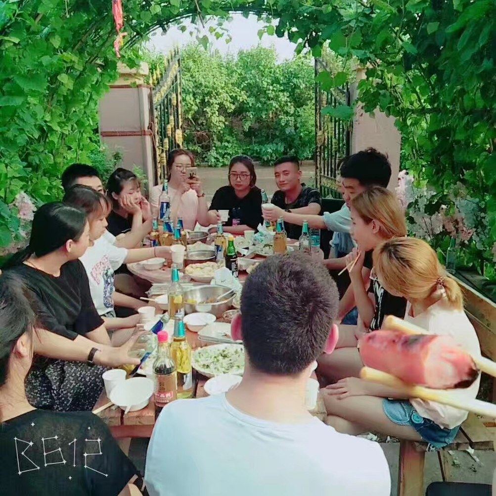 哈尔滨Hello主题别墅轰趴馆(龙江第一村四街区分店)