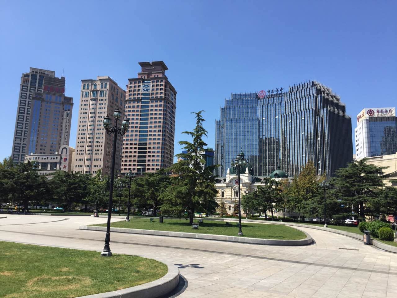 大连中山广场温馨小家酒店式公寓