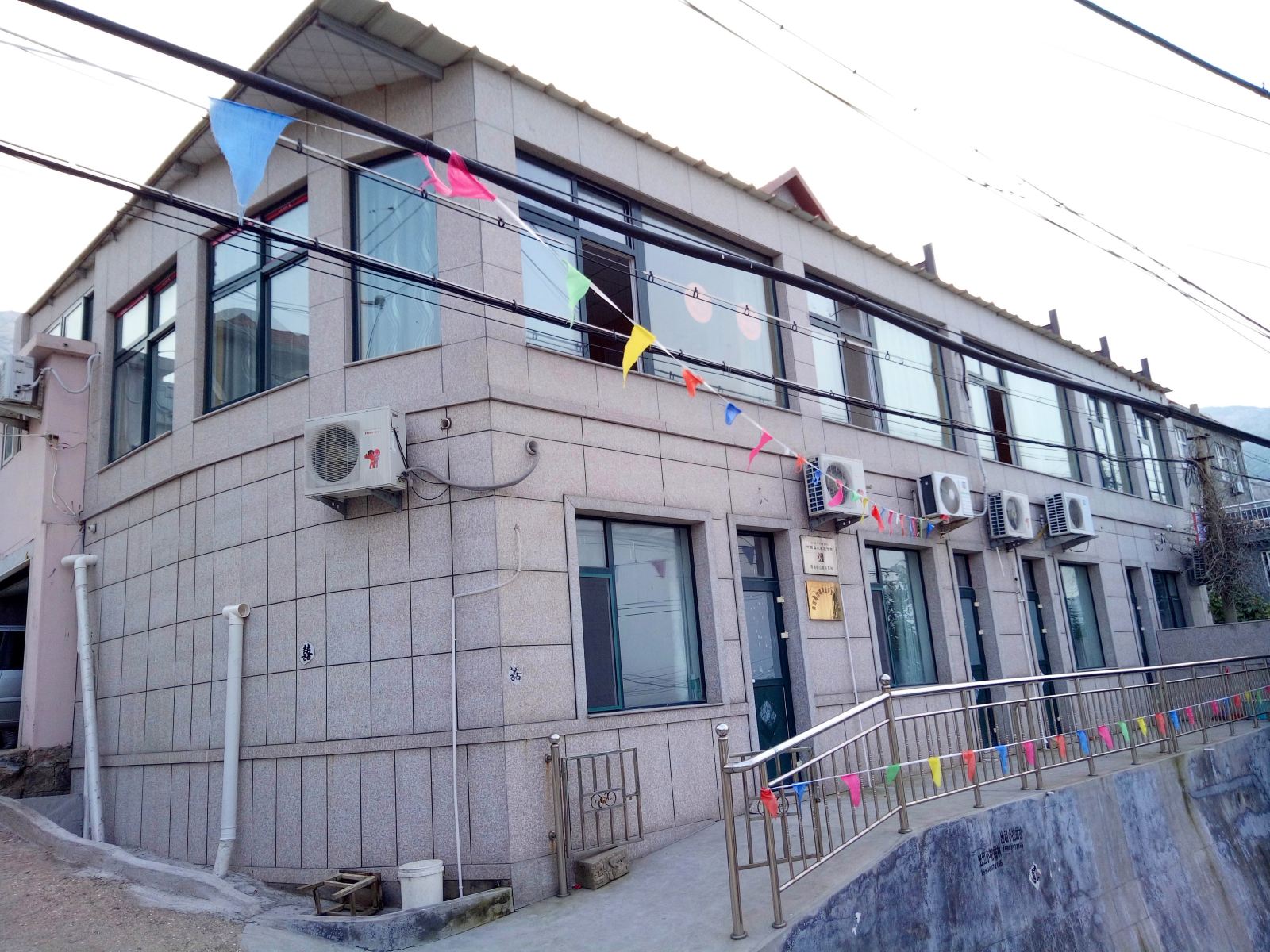 青岛刘美玲农家宴酒店
