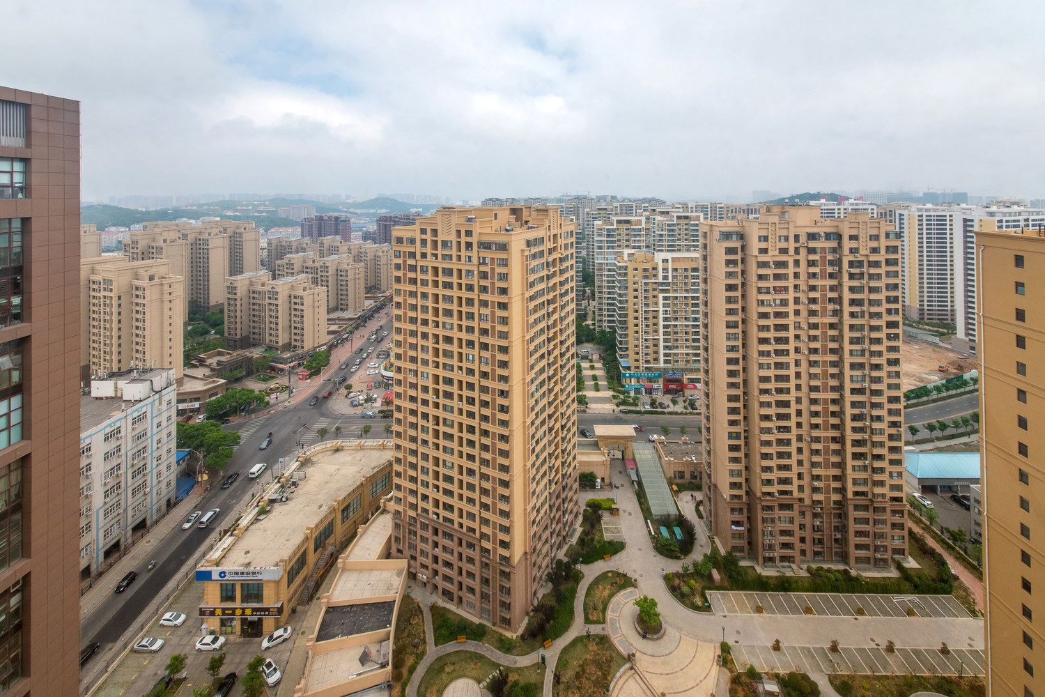 青岛拾光小筑公寓