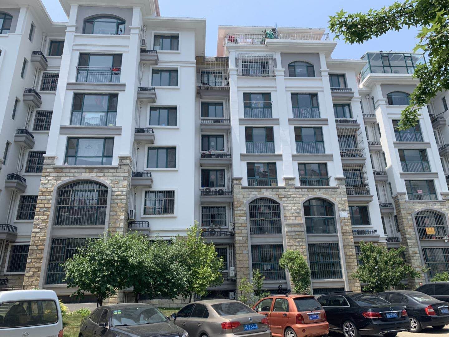 青岛枕涛入眠公寓